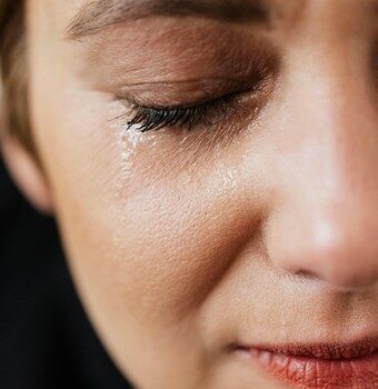 Femme qui pleure